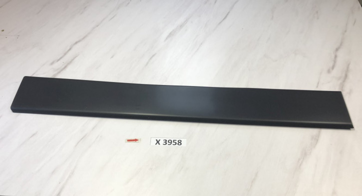 PEUGEOT BOXER TÜRLEISTE LINKS NEU ORIGINAL 1317374070                                	E1D/X3958