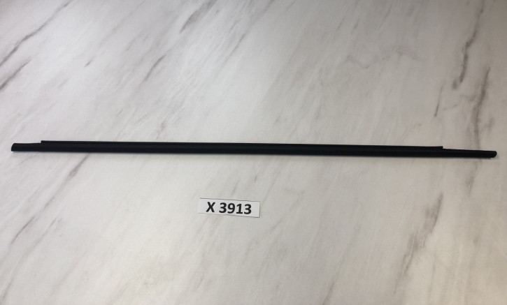 OPEL CORSA D/E FENSTERSCHACHTLEISTE VORNE LINKS NEU ORIGINAL 13188930                                	T/X3913