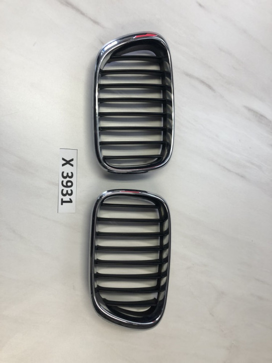 BMW X5 E53 KÜHLERGITTER RECHTS LINKS GEBRAUCH ORIGINAL 51138247673                                    	A3C/X3931