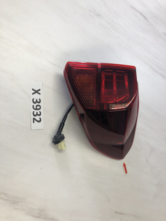 SUZUKI VITARA 2019 RÜCKLEUCHTE RECHTS NEU ORIGINAL 35650-86R00                               	II/19C/X3932