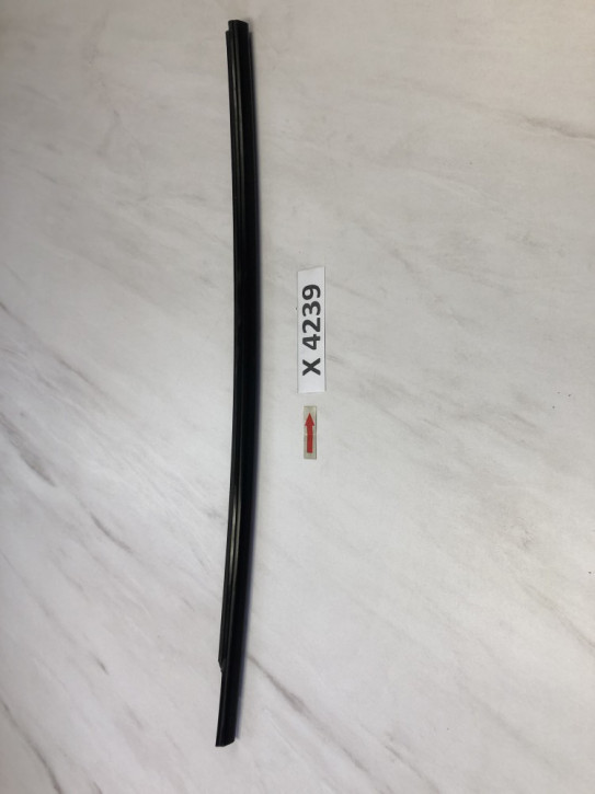 PEUGEOT 208 MK2 FENSTERSCHACHTLEISTE VORNE LINKS AUßEN NEU ORIGINAL PSA 9823196480                                   	R/X4239