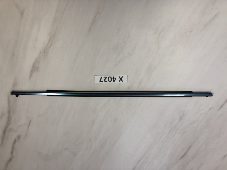 TOYOTA AURIS COROLLA FENSTERSCHACHTLEISTE CHROM HINTEN LINKS NEU ORIGINAL 75730-12400                           	R/X4027