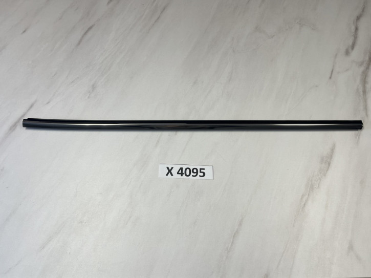 NISSAN QASHQAI J11 CHROM SCHACHTLEISTE VORNE LINKS NEU ORIGINAL 80821-HV01A                                   	E1E/X4095
