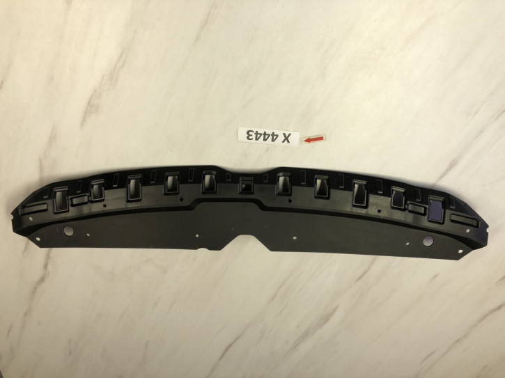 HYUNDAI I20 	KÜHLERGRILL BLENDE OBEN NEU ORIGINAL	86353-C8000	D1C	X4443