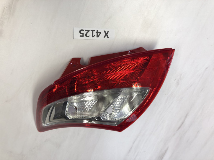 SUZUKI VITARA RELAIS RÜCKLEUCHTE RECHTS NEU ORIGINAL 35604-68L02                                 	II/9A/X4125