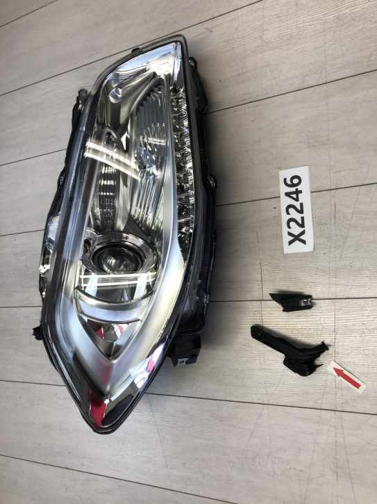 SUZUKI SX4 S-CROSS 2013-2015 SCHEINWERFER XENON LED NEU ORIGINAL	35120-61MA1                               	I/X2246