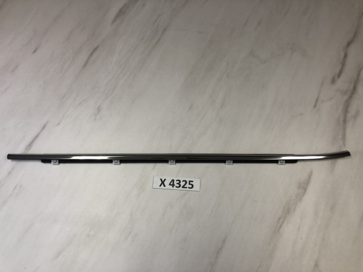 HYUNDAI SANTE FE FENSTER SCHACHTLEISTE CHROM VORNE RECHTS NEU ORIGINAL 82220-2W000                                  	WU/X4325