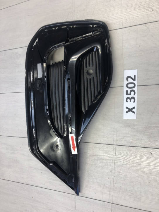 FORD FOCUS MK4 ST-LINE BLENDE FRONTSTOßSTANGE MIT PDC AUSSCHNITT NEU ORIGINAL 2591697                              	D4D/X3502