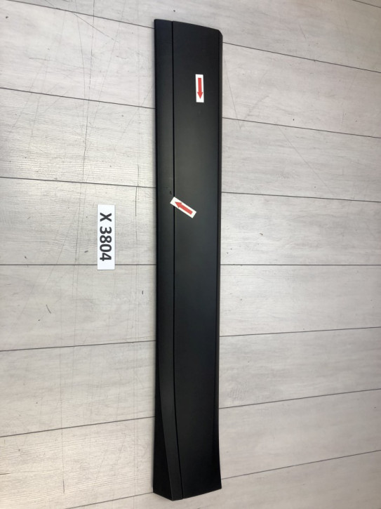 JAGUAR E-PACE TÜRLEISTE VORNE RECHTS NEU ORIGINAL J9C321064AD                                     	E1C/X3804