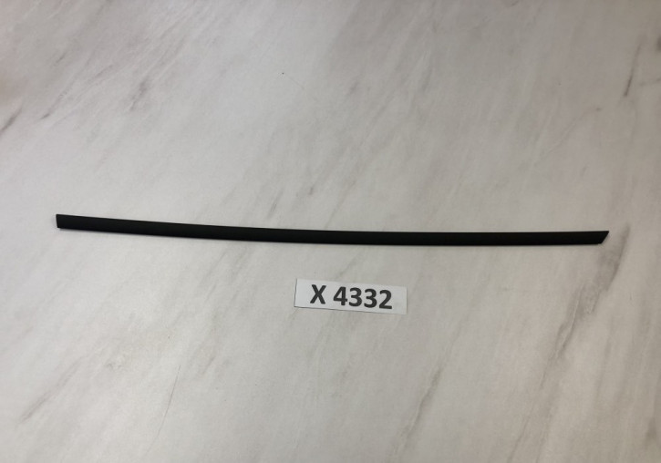 KIA NIRO UNTERLEISTE FENSTERRAHMEN HINTEN RECHTS NEU ORIGINAL 83860-G5000                                	R/X4332