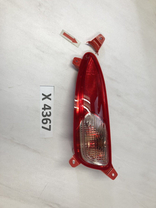 HYUNDAI I20 2018-2020 NEBELSCHLUßLEUCHTE LINKS NEU ORIGINAL 92405-C8700                              	II/16B/X4367