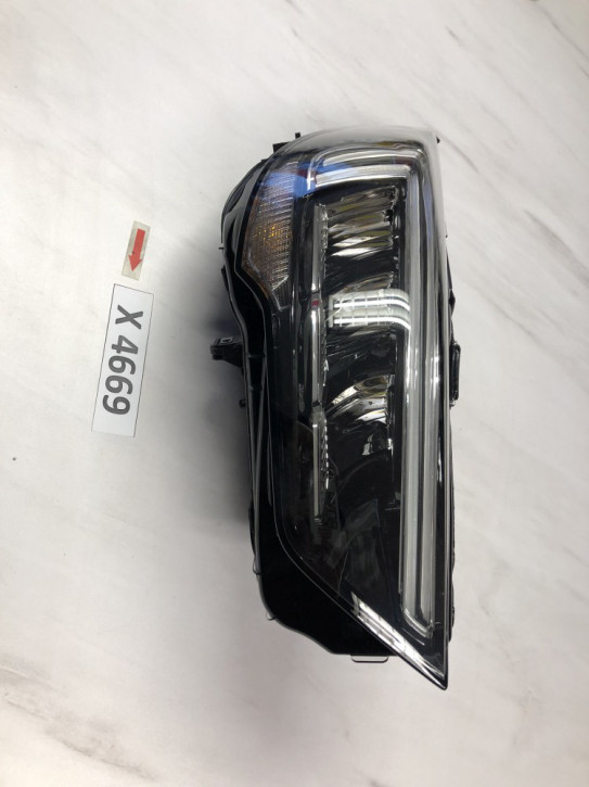 OPEL CROSSLAND 	462161423 / YQ00709880	SCHEINWERFER LED NEU ORIGINAL	I/L	X4669