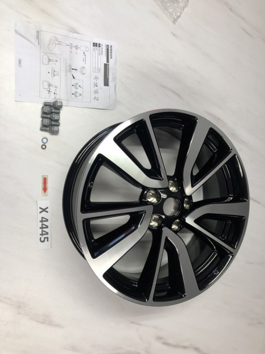 NISSAN QASHQAI ALUFELGE 19 ZOLL 19x7J ET40 NEU ORIGINAL D0C00-4ES3B II X4445