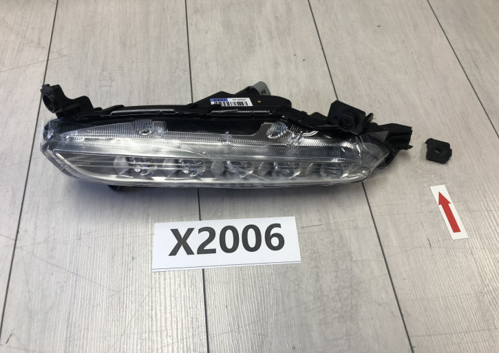 HYUNDAI TUCSON TAGFAHRLICHT LED RECHTS NEU ORIGINAL 92208D7000	                II/12B/X2006