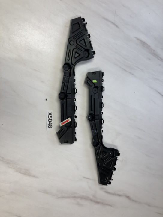 RENAULT TRAFFIC	STOßSTANGEN HALTER HINTEN L+R NEU ORIGINAL 	852243619R / 93867939 / 93867940 / 852259463R / 6000640570	B1C	X5048