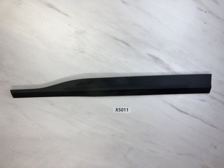 HYUNDAI KONA 17-20	TÜRZIERLEISTE VORNE LINKS NEU ORIGINAL	87721-J9000	I2D	X5011