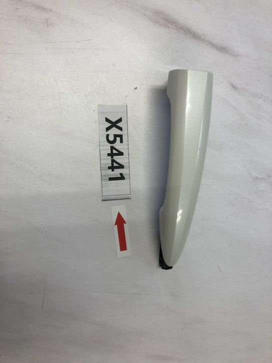 NISSAN QASHQAI AB21	TÜRGRIFF LACKIERT WEIß EFFECT NEU ORIGINAL  	826406UA0A	H2C	X5441