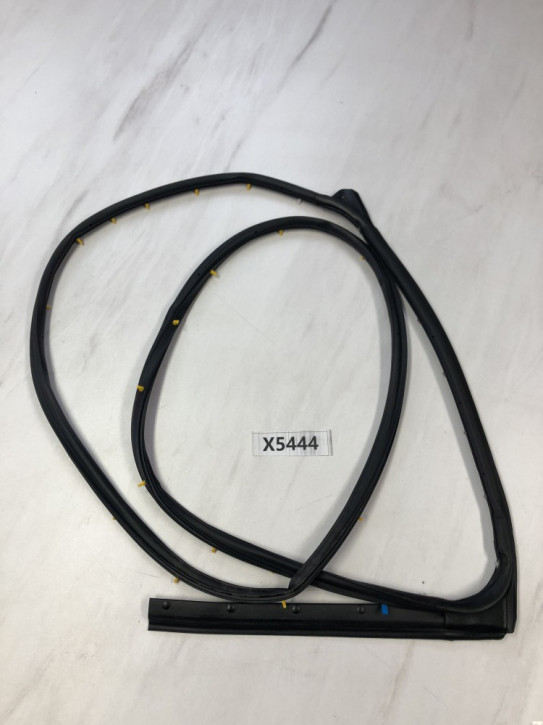 SUZUKI BALENO MK2	TÜRDICHTUNG DICHTLEISTE HINTEN LINKS NEU ORIGINAL	84671M68P	L1D	X5444