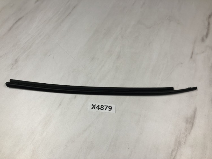 TOYOTA YARISP21	FENSTERSCHACHTLEISTE HINTEN RECHTS NEU ORIGINAL	68180-K0011	T	X4879