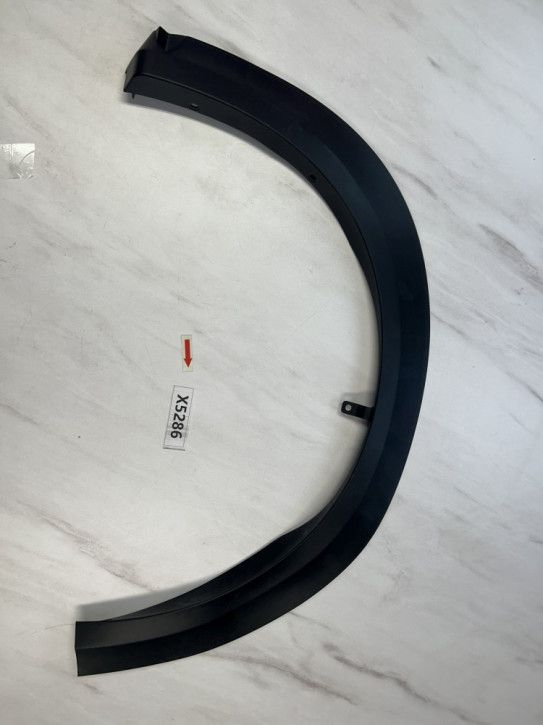 NISSAN JUKE F16 II	RADLAUF ZIERLEISTE VORNE RECHTS NEU ORIGINAL  	63860 6PA0B	D1E	X5286