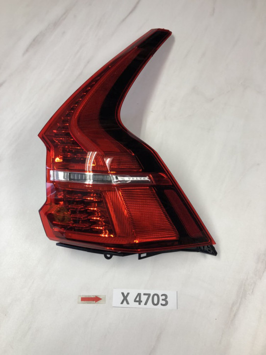 VOLVO XC60	RÜCKLEUCHTE RECHTS NEU ORIGINAL	31689690	II/R	X4703