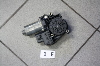 Audi A6 C4 Fensterhebermotor VR 4A0959802B