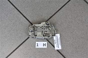 Audi V8 D11 Lampenträger Rücklicht HR 443945222A