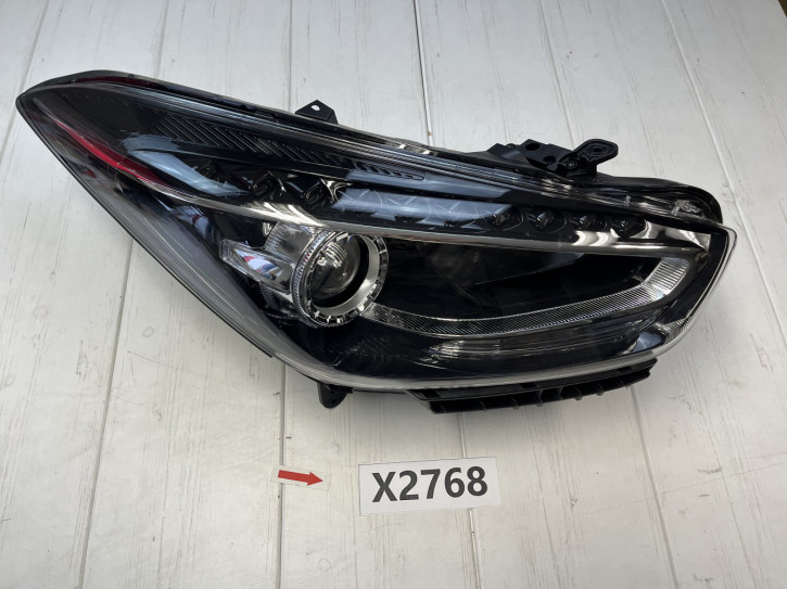 HYUNDAI I40 SCHEINWERFER RECHTS MIT LED NEU ORIGINAL 92102-3Z530                         	IA/X2768