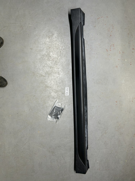 HYUNDAI TUCSON TL 15-	SEITENSCHWELLER RECHTS NEU ORIGINAL 	87754-D7100 		ESN652