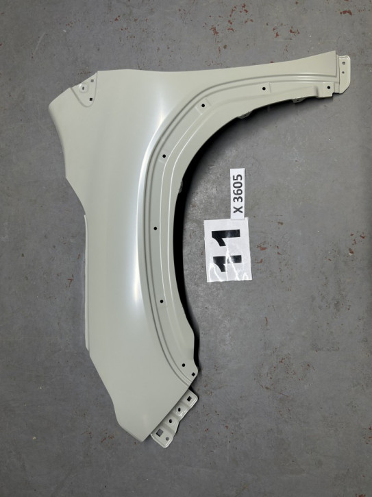 SUZUKI SX4 S-CROSS II 22-	KOTFLÜGEL VORNE LINKS ORIGINAL NEU	57711-63T10 5771163T10	11	X3605