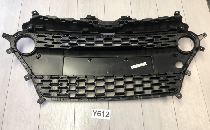 HYUNDAI I10 17-20	LÜFTUNGSGITTER FRONTSTOßSTANGE NEU ORIGINAL 86569B9500                          	D2D/Y612