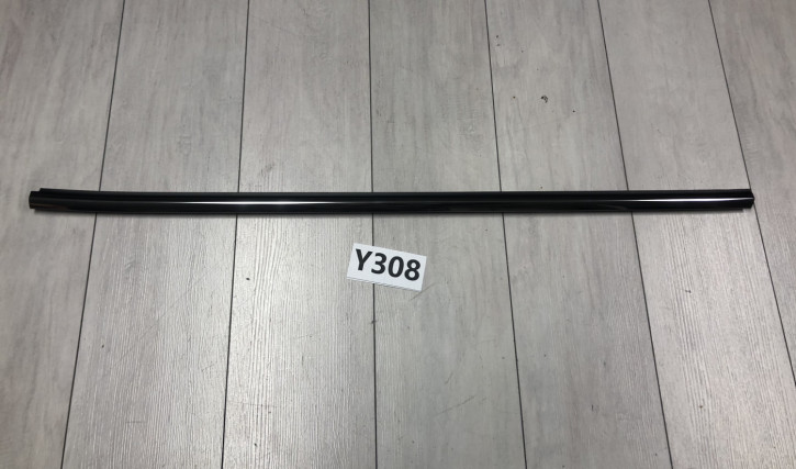 NISSAN QASHQAI J11	FENSTERSCHACHTLEISTE VORNE LINKS NEU ORIGINAL	80821-HV01A	                  R/Y308