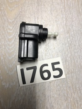 FORD FOCUS MK1 VERSTELLMOTOR SCHEINWERFER LEUCHTWEITENREGULIERUNG NEU ORIGINAL 1063829	      C1D(4)/I765