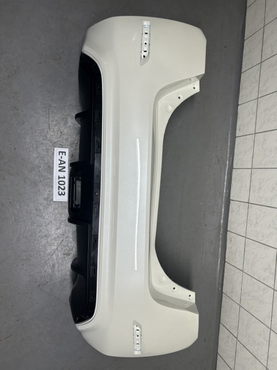 NISSAN LEAF II 	STOßSTANGE HINTEN LAKIERT PERL-WEIß NEU ORIGINAL (KRATZER)	855022-5SH0H		EAN-1023